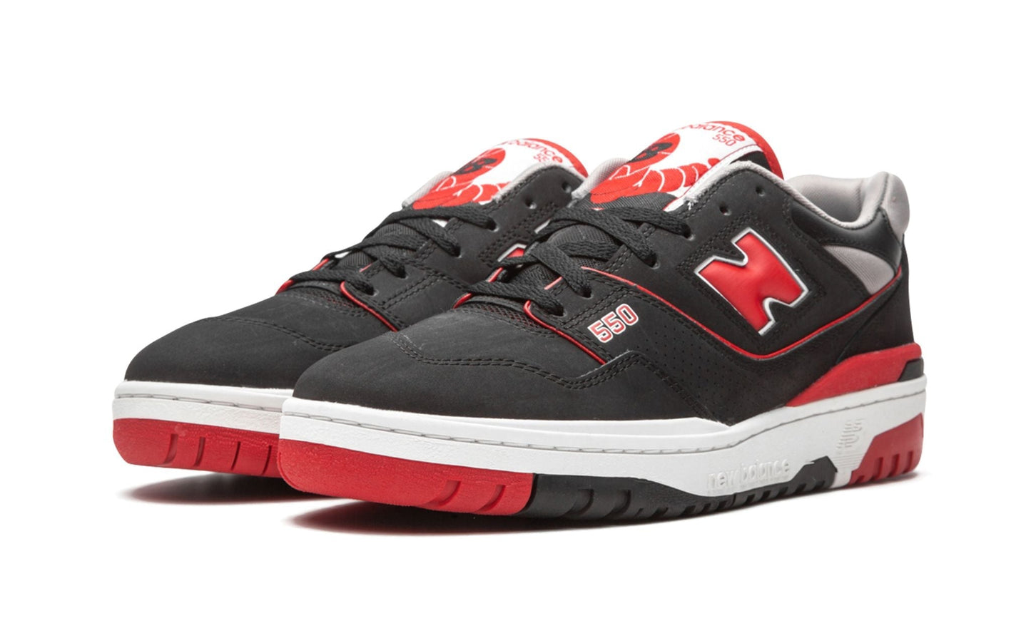550 Black Red