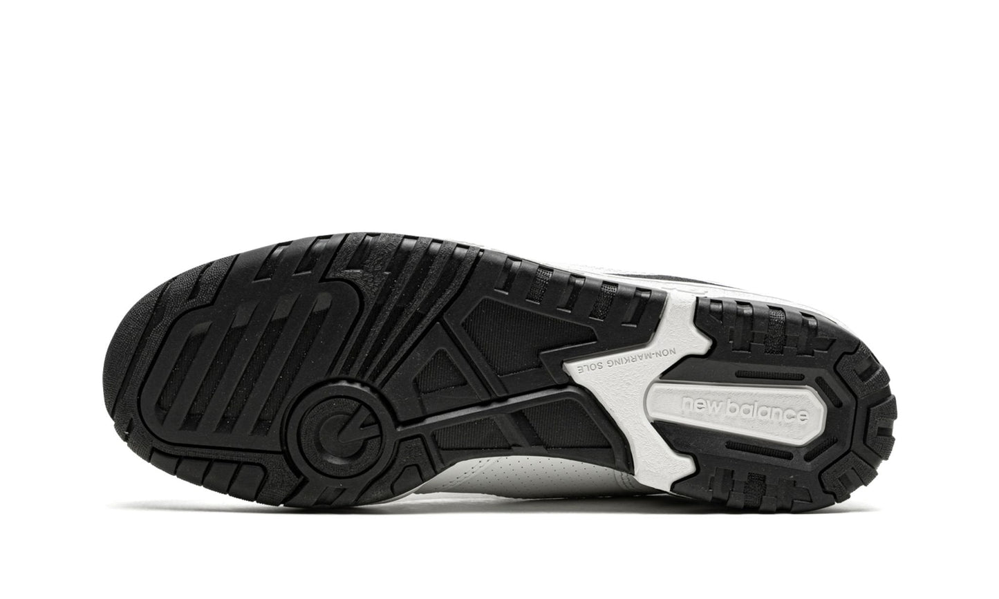 550 White Black