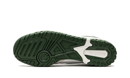550 White Green